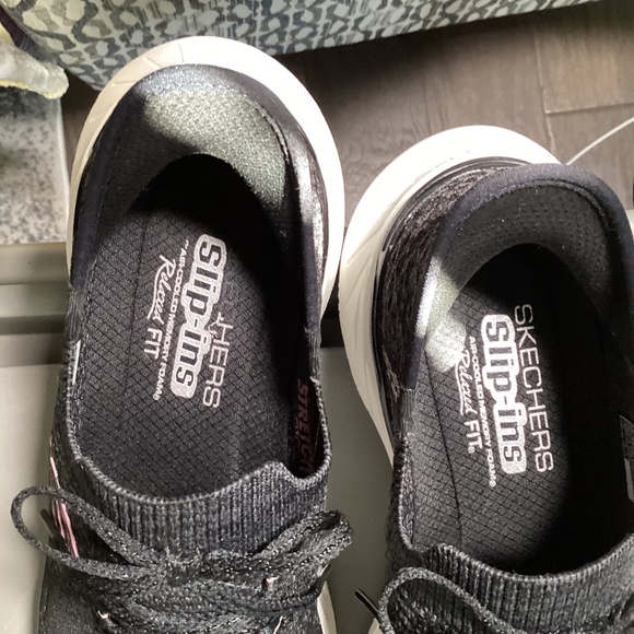 Skechers Slip-ins - Picture 5 of 5